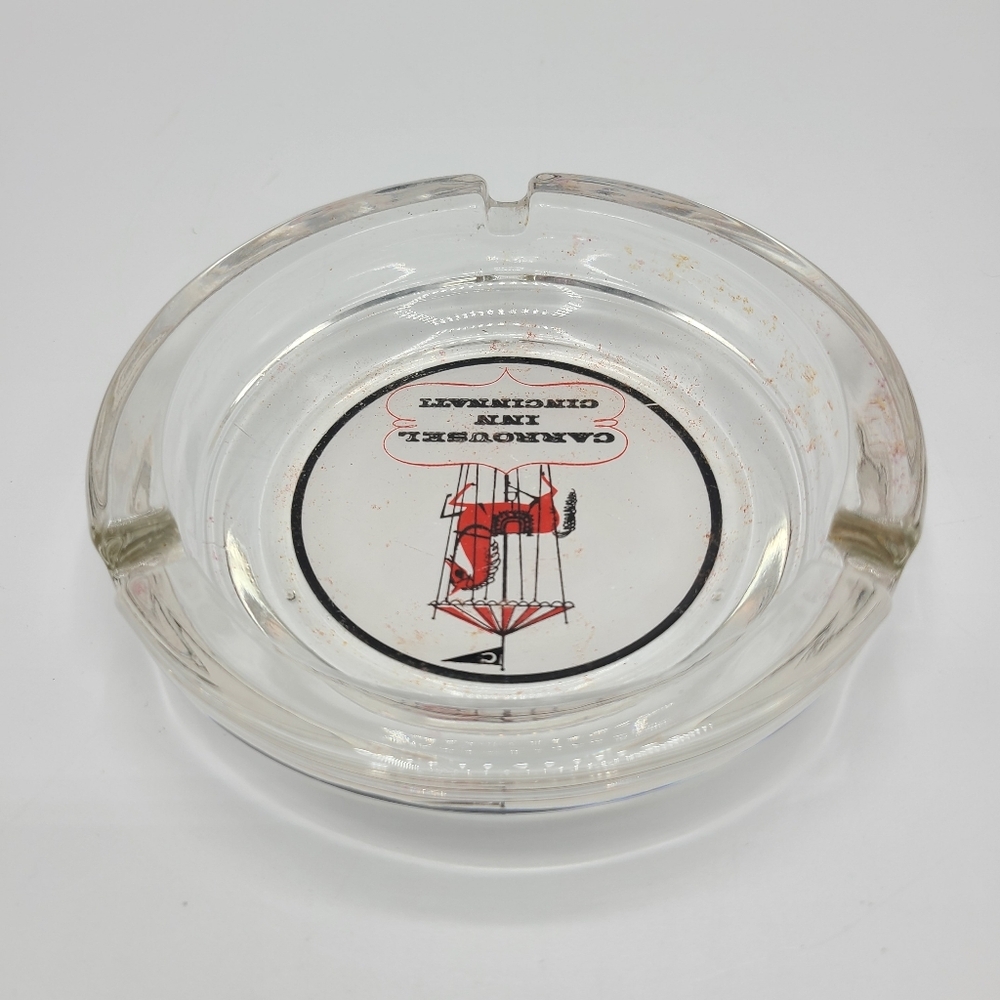 Vintage Carrousel Inn Cincinnati Ashtray Clear Glass Carousel Horse 4.5" - Picture 4 of 9